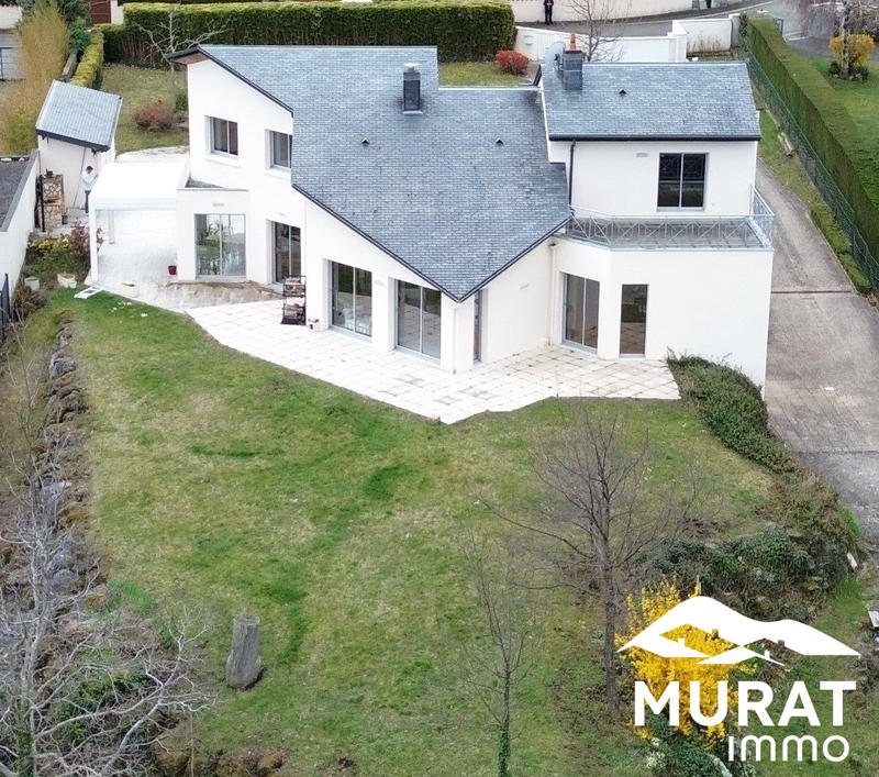 Villa - 250 m² - 7 pièces