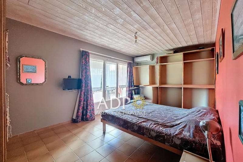 Maison - 104 m² - 4 pièces