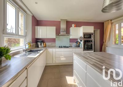 Maison - 136 m² - 8 pièces