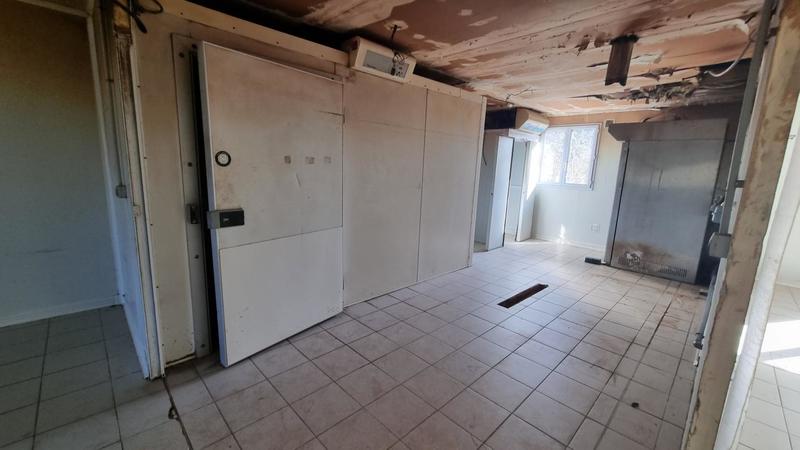 Maison - 200 m² - 2 pièces