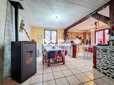 Maison - 161 m² - 8 pièces