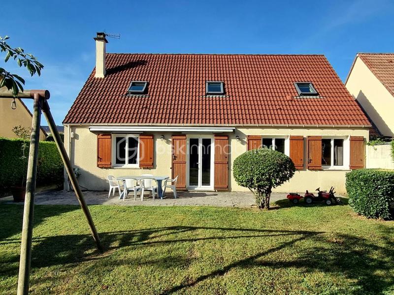 Maison traditionnelle - 128 m² - 5 pièces