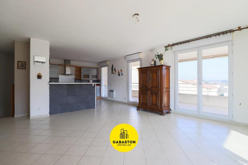 Appartement - 98 m² - 4 pièces