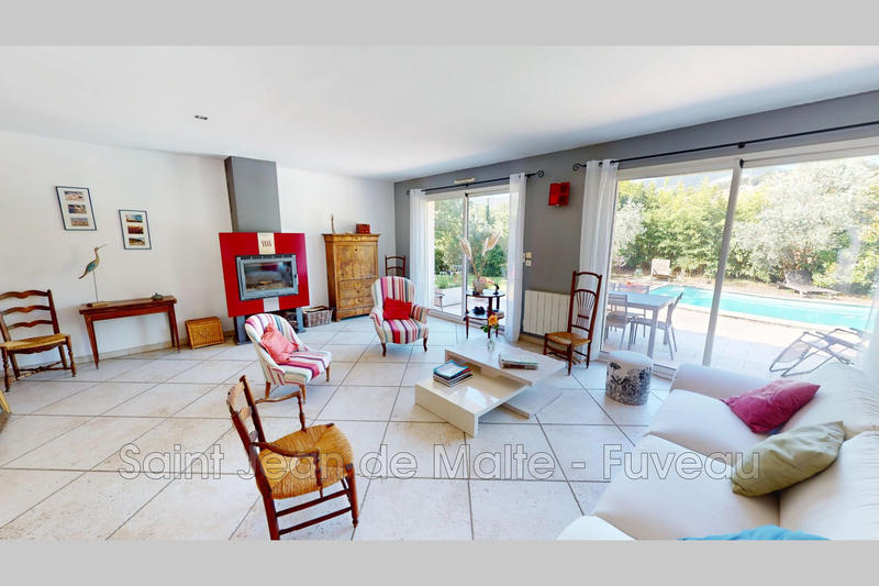 Villa - 160 m² - 6 pièces