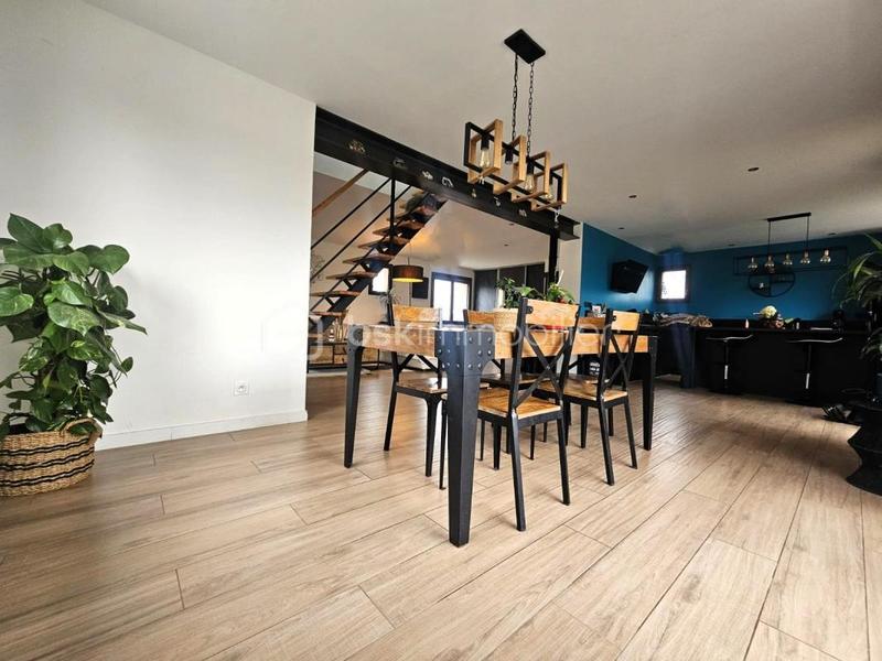 Maison - 140 m² - 4 pièces