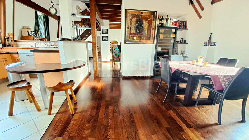 Appartement - 158 m² - 5 pièces