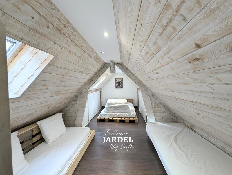 Maison - 127 m² - 6 pièces