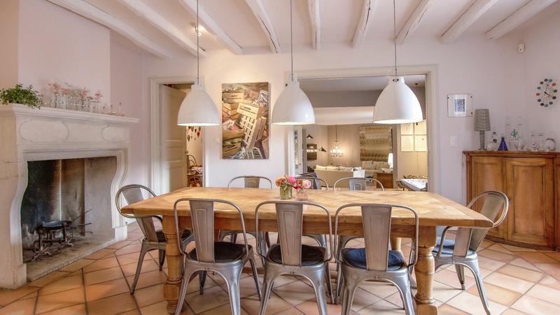 Demeure - 360 m² - 11 pièces