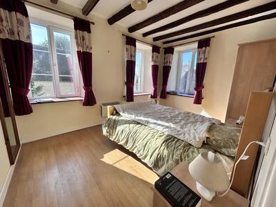 Maison - 178 m² - 7 pièces