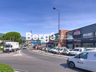 Local commercial - 260 m²