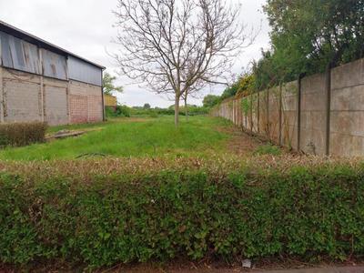 Terrain constructible - 2 412 m²