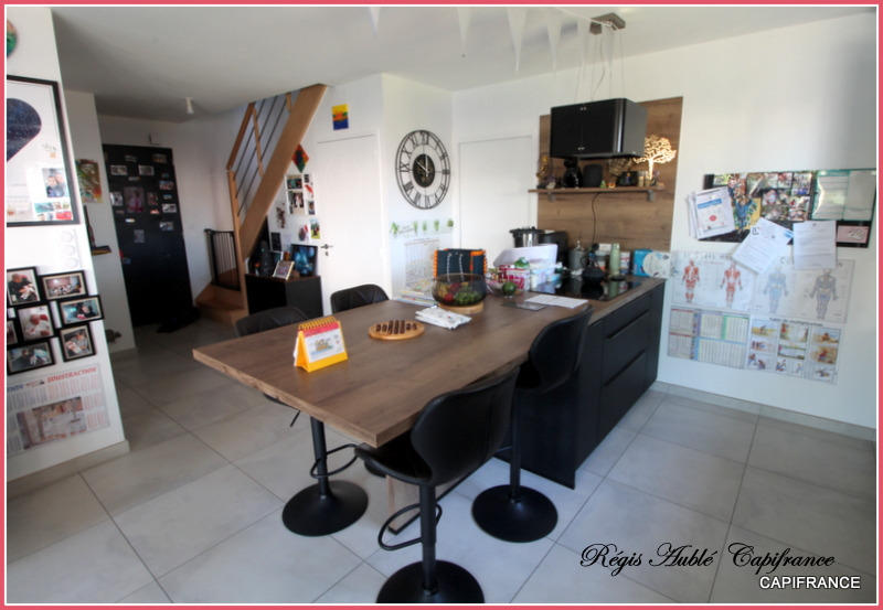 Maison - 121 m² - 6 pièces