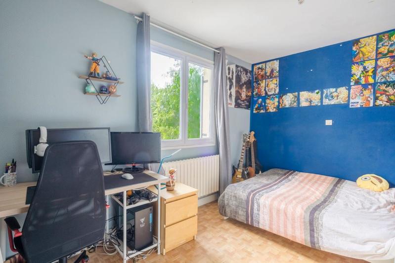 Maison - 94 m² - 5 pièces