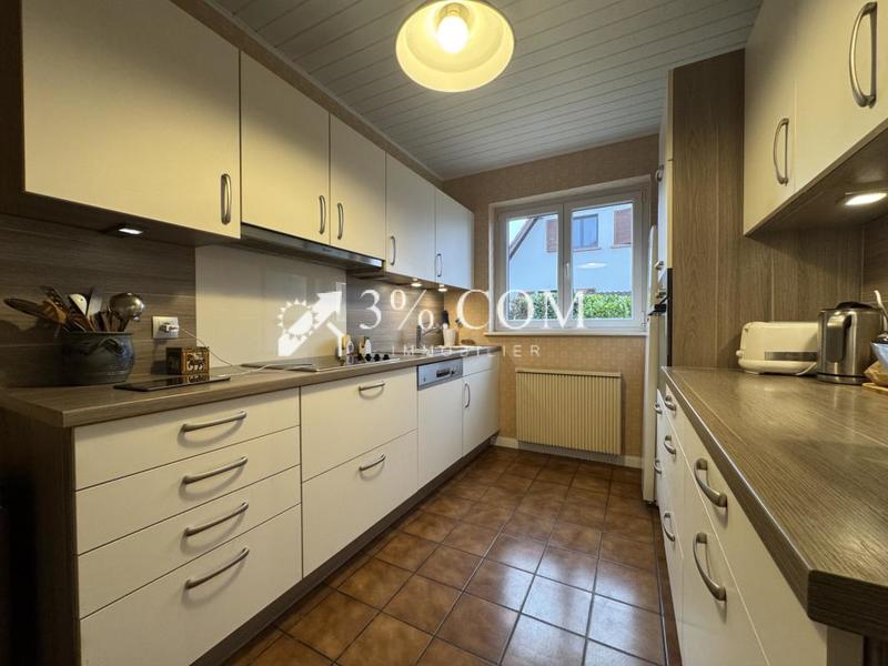 Demeure - 181 m² - 6 pièces