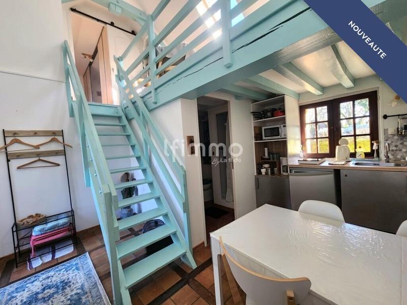 Demeure - 231 m² - 12 pièces