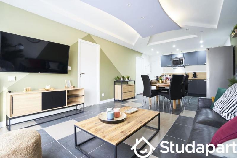 Chambre - 12 m² - 1 pièce