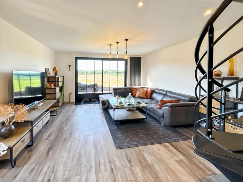 Maison - 134 m² - 5 pièces