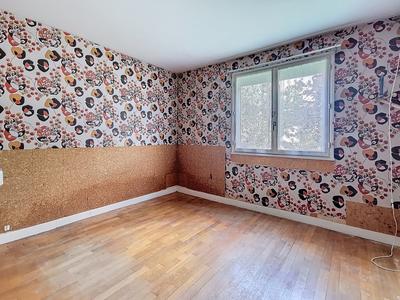 Maison - 91 m² - 6 pièces