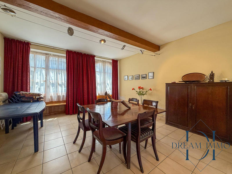 Maison ancienne - 240 m² - 6 pièces