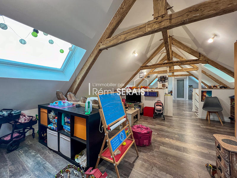 Maison - 232 m² - 6 pièces