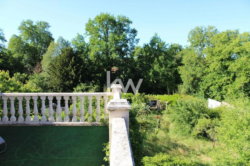 Maison bourgeoise - 290 m² - 9 pièces