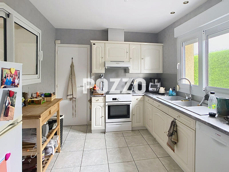 Maison - 99 m² - 4 pièces