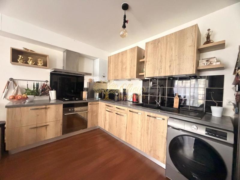 Appartement - 65 m² - 3 pièces