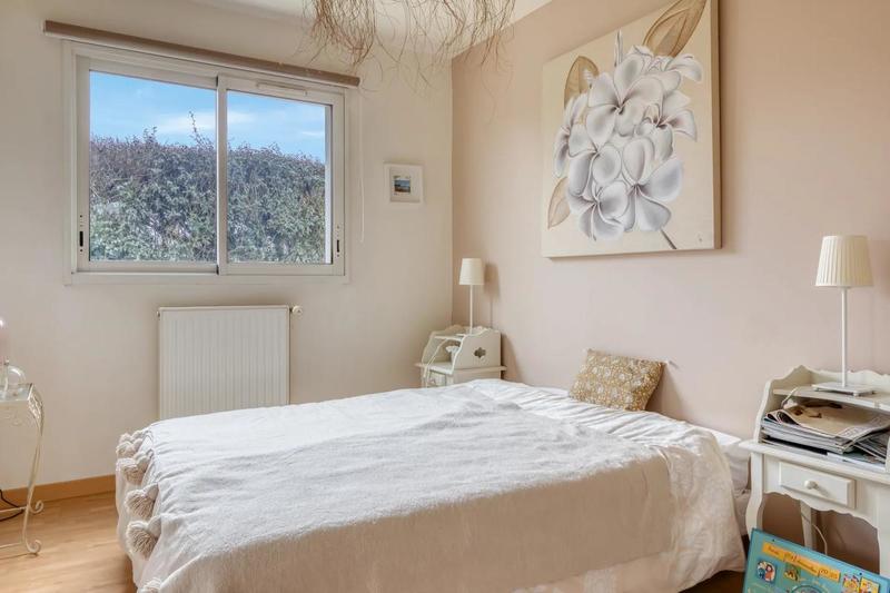 Maison - 235 m² - 7 pièces