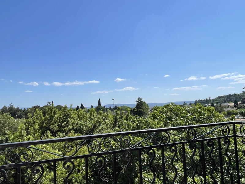 Maison - 364 m² - 7 pièces