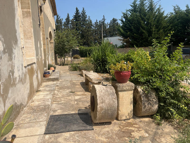 Mas - 600 m² - 18 pièces