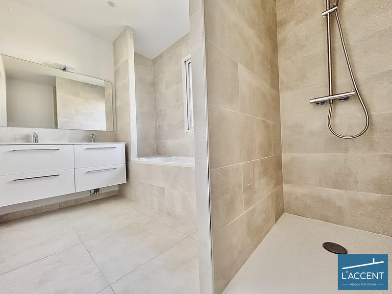 Maison - 191 m² - 6 pièces