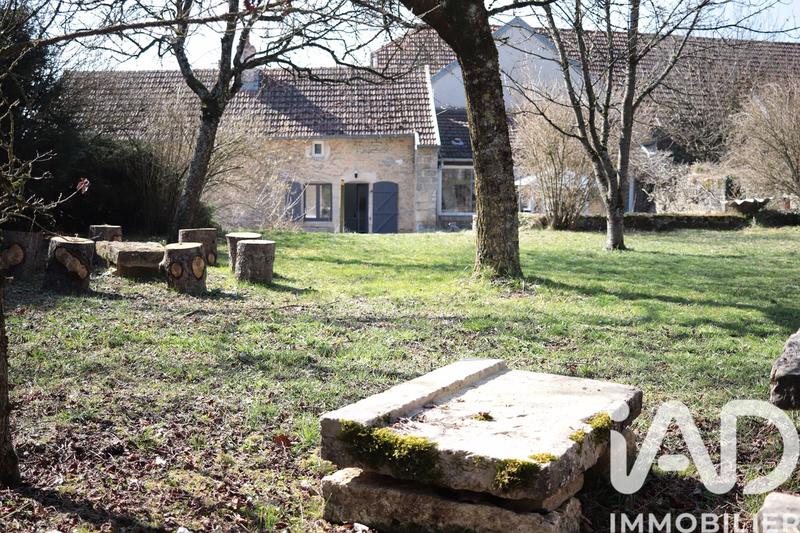 Maison - 213 m² - 10 pièces