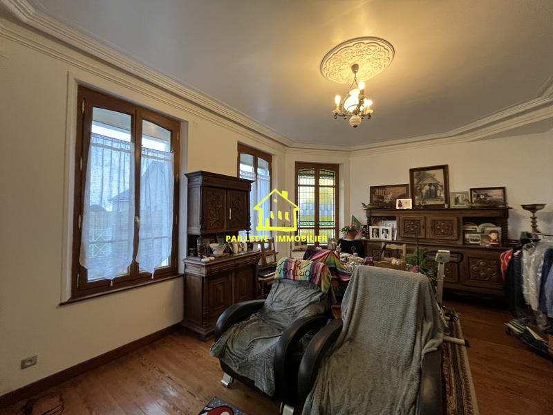 Maison - 162 m² - 6 pièces