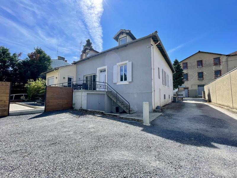 Villa - 298 m² - 8 pièces