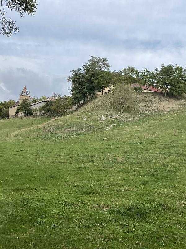 Maison - 870 m² - 3 pièces