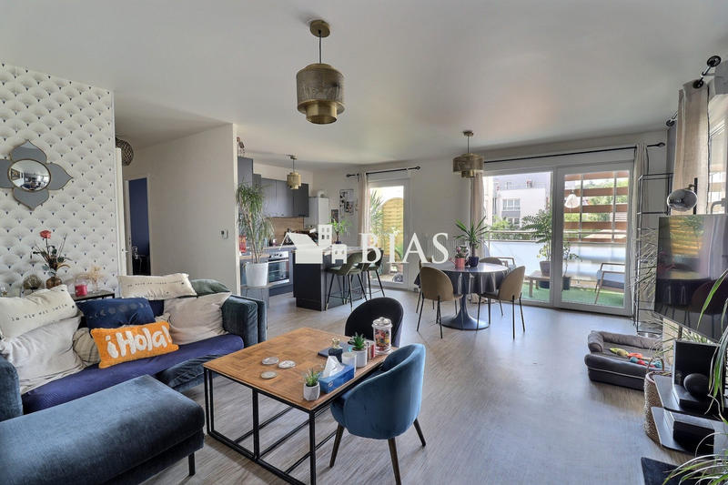 Appartement - 70 m² - 3 pièces