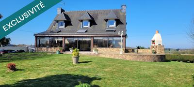 Maison - 150 m² - 8 pièces