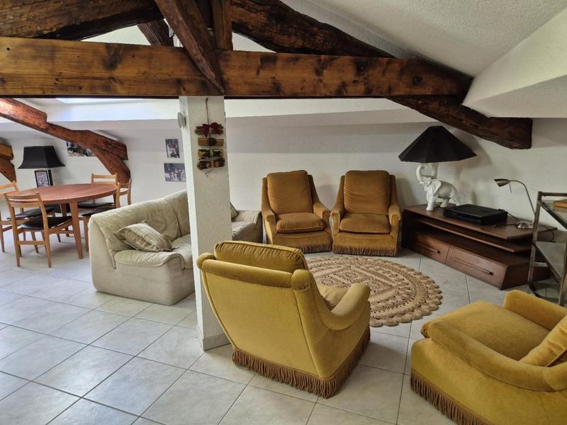 Duplex - 240 m² - 4 pièces