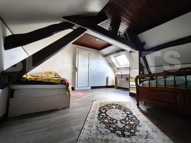 Maison - 182 m² - 5 pièces