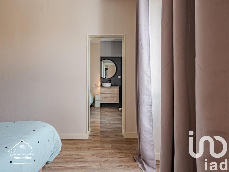 Maison - 225 m² - 6 pièces