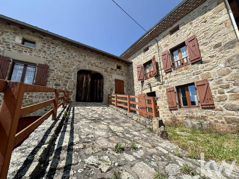 Maison - 211 m² - 9 pièces