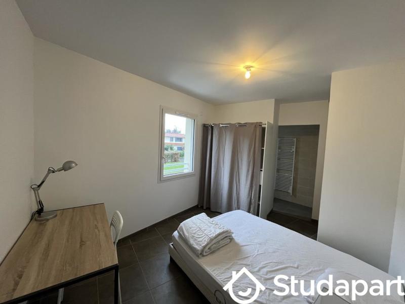 Chambre - 15 m² - 1 pièce