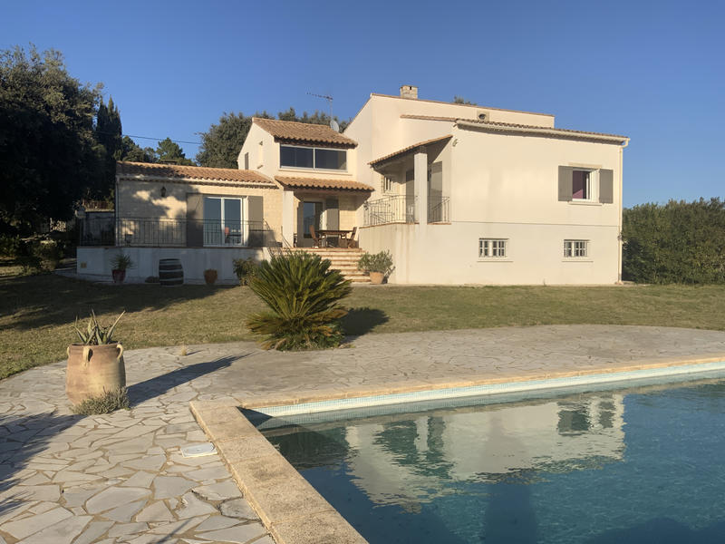 Maison - 140 m² - 5 pièces