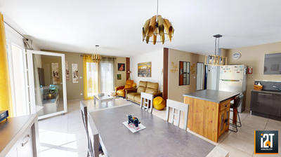 Maison - 90 m² - 4 pièces