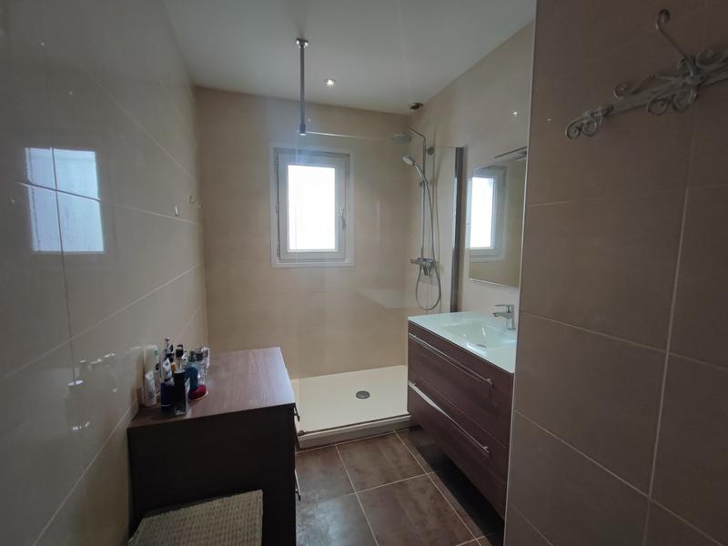 Maison - 93 m² - 5 pièces