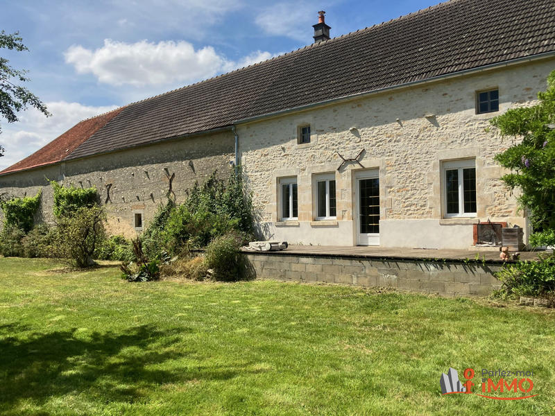 Maison - 92 m² - 4 pièces