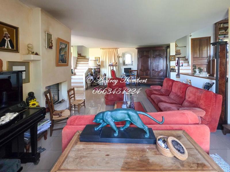 Maison - 136 m² - 5 pièces