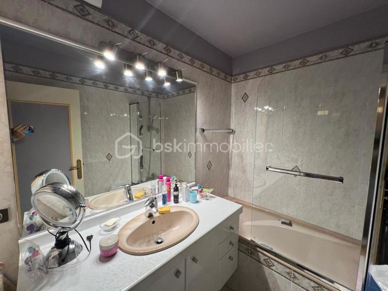 Appartement - 71 m² - 3 pièces