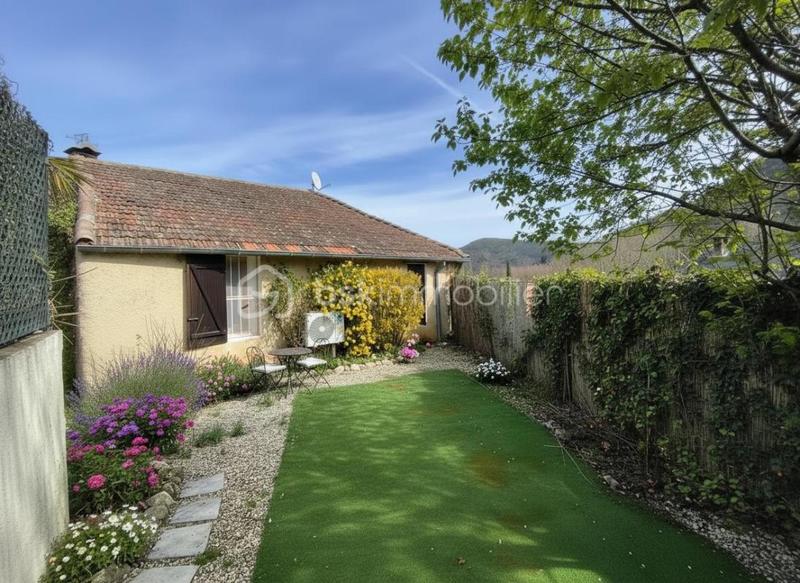 Maison - 105 m² - 5 pièces