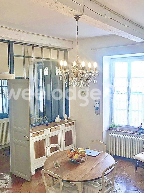 Maison - 206 m² - 7 pièces